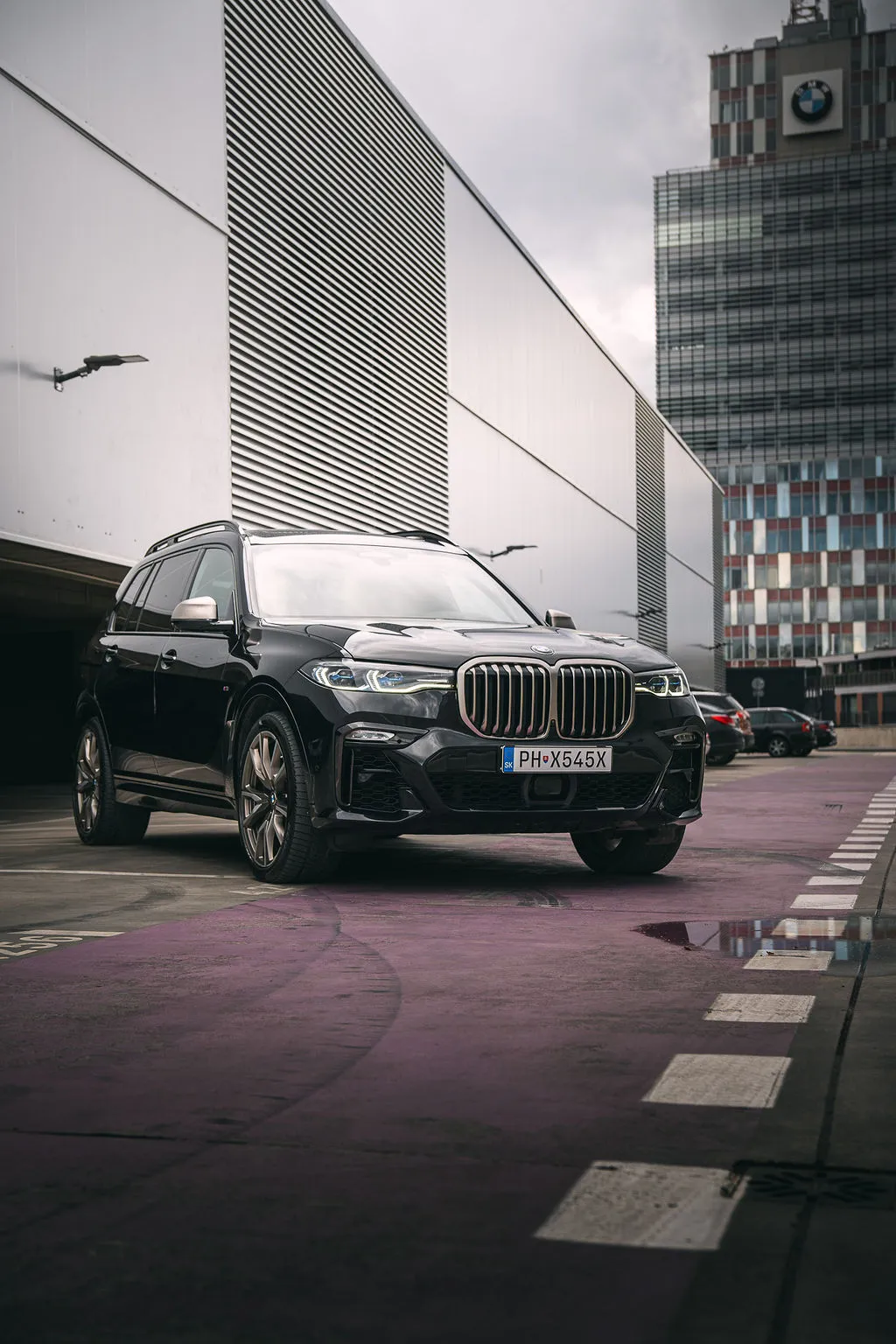 BMW X7 M50d xDrive thumbnail 4