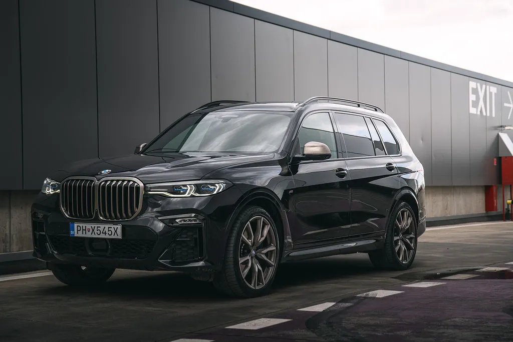 BMW X7 M50d xDrive thumbnail 15