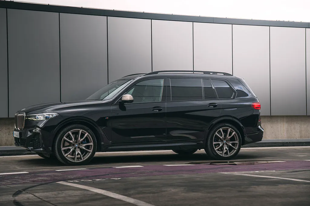 BMW X7 M50d xDrive thumbnail 18