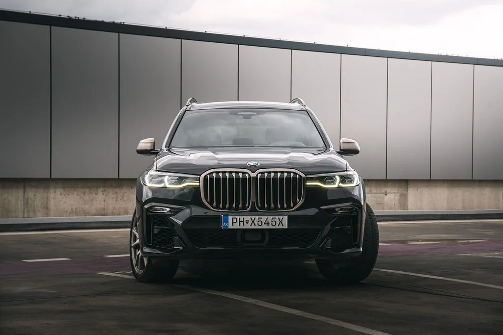 BMW X7 M50d xDrive thumbnail 24