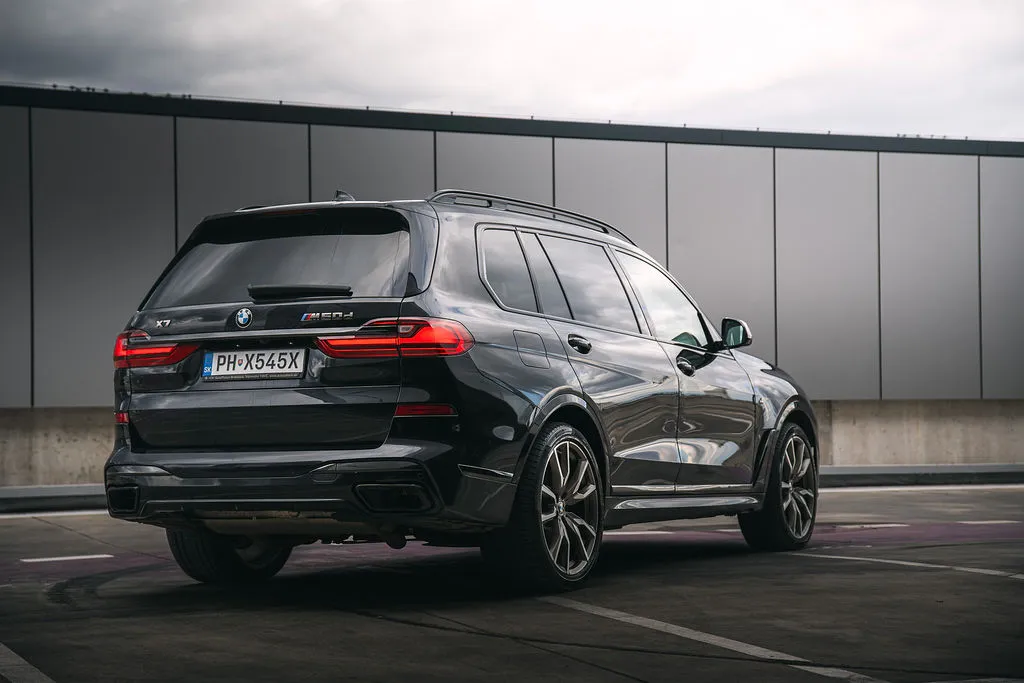 BMW X7 M50d xDrive thumbnail 32