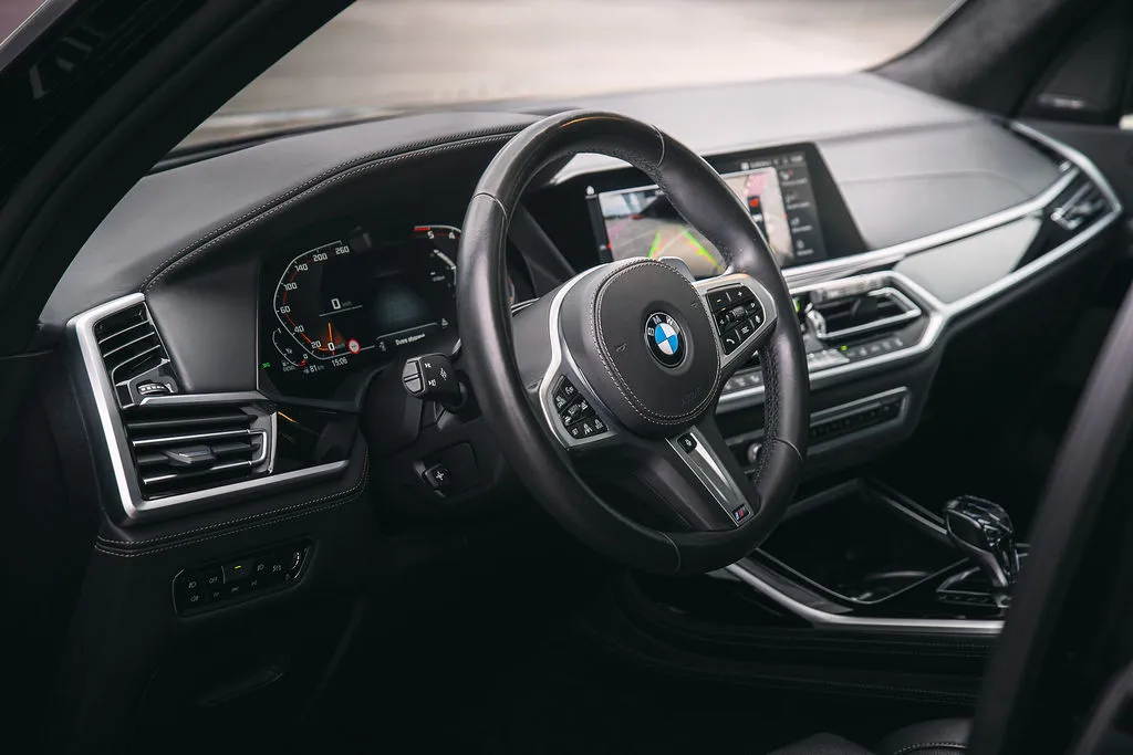 BMW X7 M50d xDrive thumbnail 36