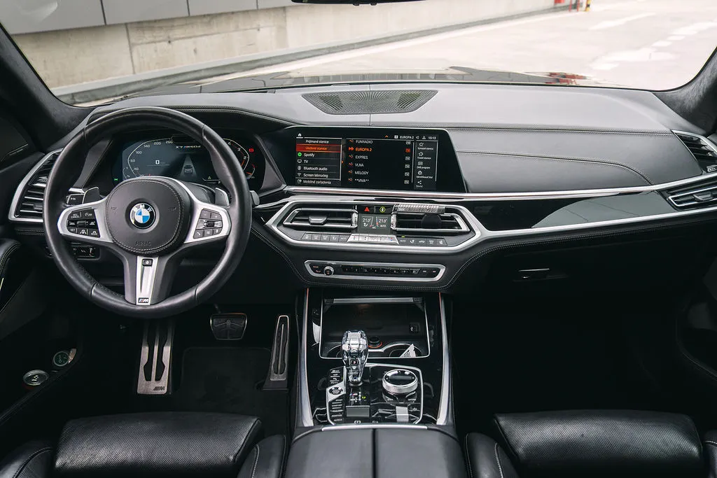 BMW X7 M50d xDrive thumbnail 42