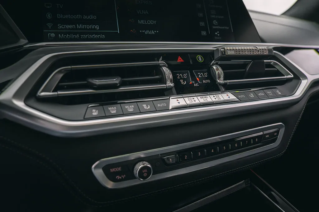 BMW X7 M50d xDrive thumbnail 71